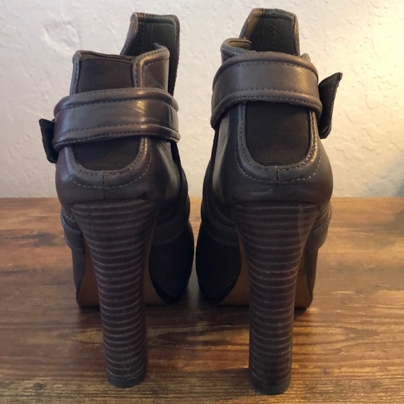 Max Studio Boots - Picture 3 of 3